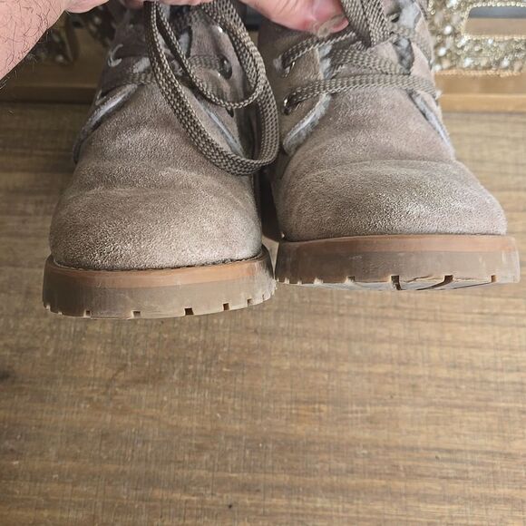 Steve Madden Suede Faux Fur Lace Up  Gray Boots Women's Sz 39 - Picture 4 of 10